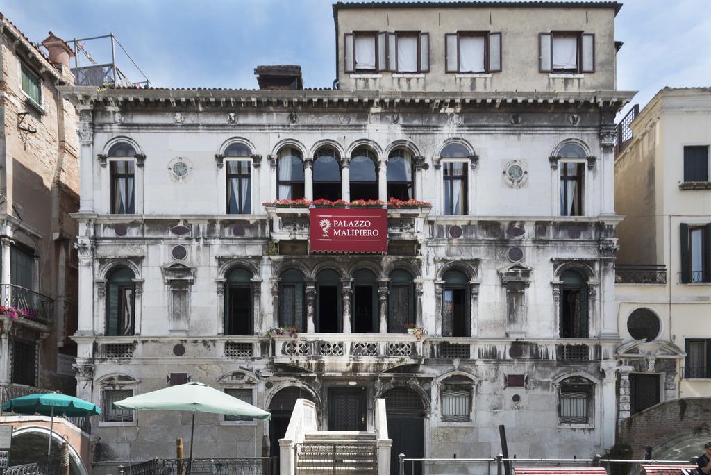 Residenza Ruga Giuffa Castello  Exterior photo